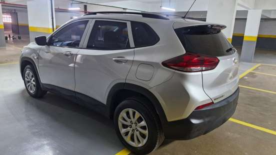 CHEVROLET-TRACKER-2021