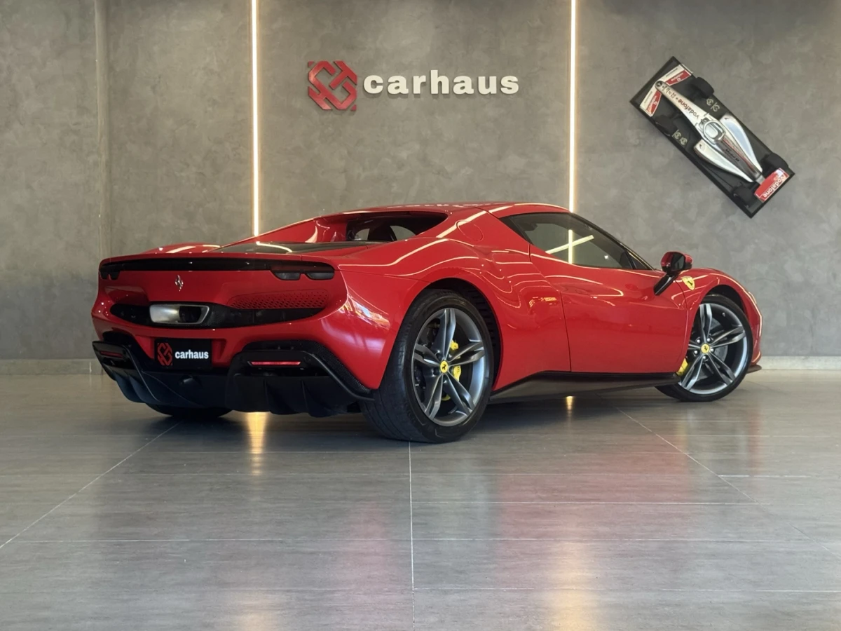 Ferrari 296 GTB — foto 4