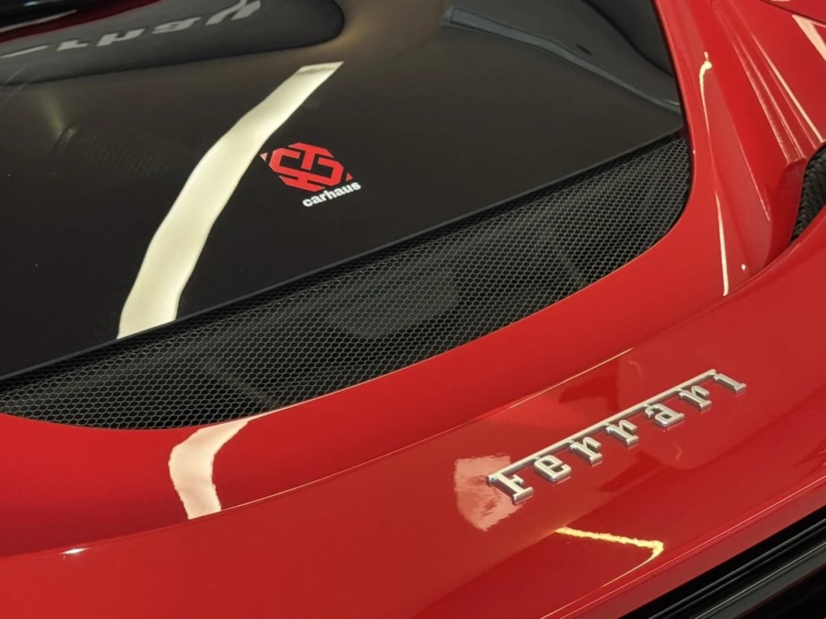Ferrari 296 GTB — foto 8