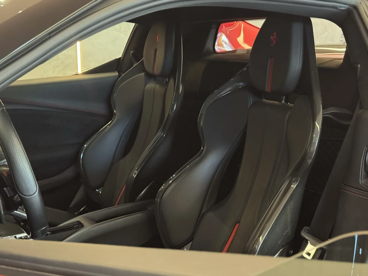 Ferrari 296 GTB — foto 12