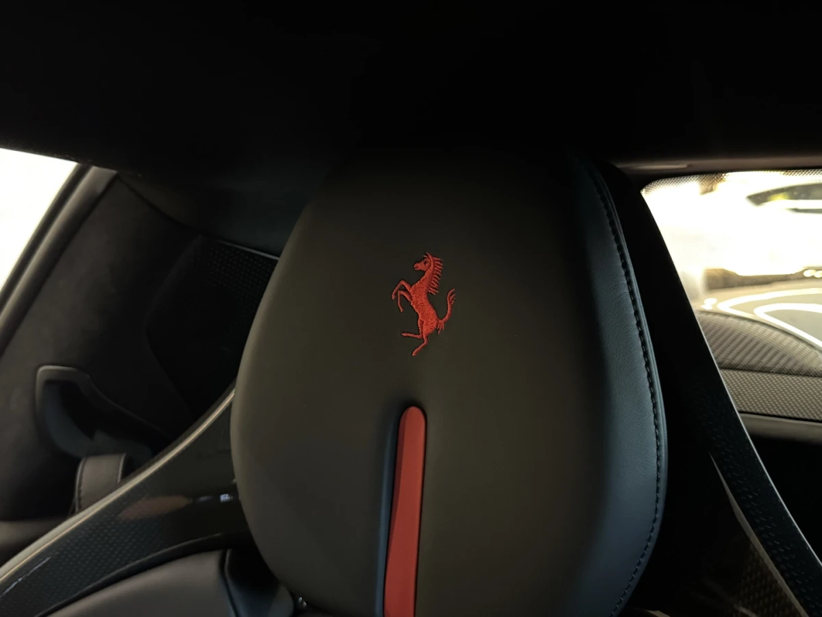Ferrari 296 GTB — foto 15