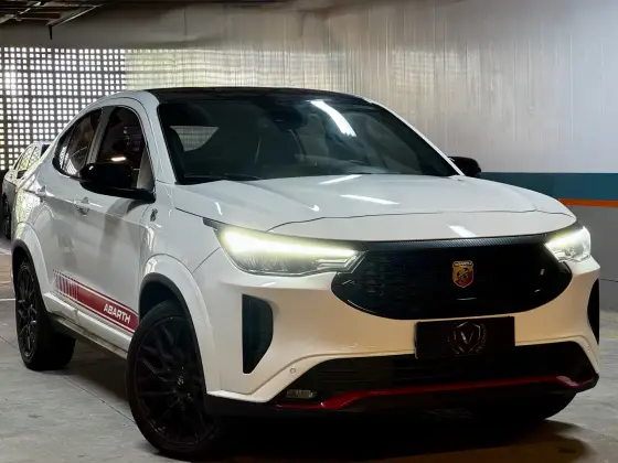 FIAT FASTBACK 1.3 TURBO 270 FLEX ABARTH AT6 FIAT FASTBACK 1.3 TURBO 270 FLEX ABARTH AT6
