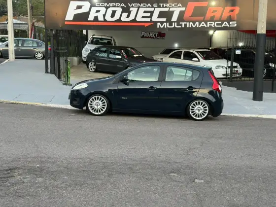 FIAT PALIO 1.0 MPI ATTRACTIVE 8V FLEX 4P MANUAL FIAT PALIO 1.0 MPI ATTRACTIVE 8V FLEX 4P MANUAL