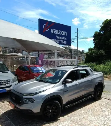 FIAT TORO 2.0 16V TURBO DIESEL ULTRA 4WD AT9 FIAT TORO 2.0 16V TURBO DIESEL ULTRA 4WD AT9