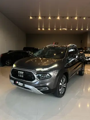 FIAT TORO 2.0 16V TURBO DIESEL VOLCANO 4WD AT9 FIAT TORO 2.0 16V TURBO DIESEL VOLCANO 4WD AT9