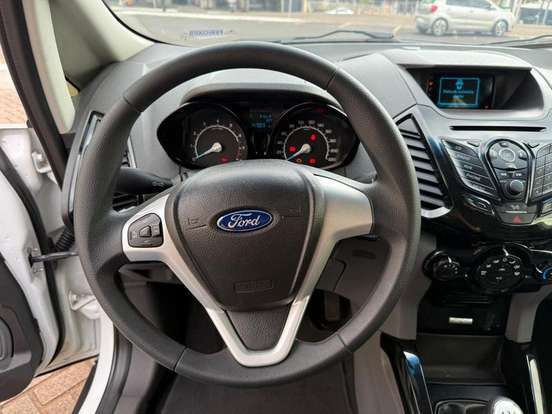 FORD-ECOSPORT-2015