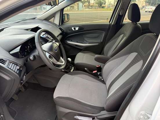 FORD-ECOSPORT-2015
