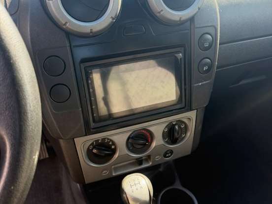 FORD-ECOSPORT-2010