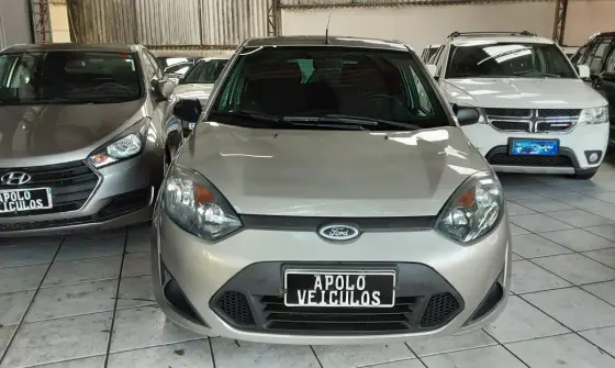FORD FIESTA 1.0 MPI HATCH 8V FLEX 4P MANUAL FORD FIESTA 1.0 MPI HATCH 8V FLEX 4P MANUAL