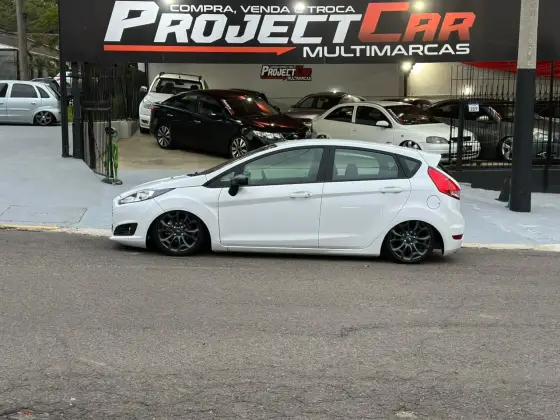FORD FIESTA 1.5 SE HATCH 16V FLEX 4P MANUAL FORD FIESTA 1.5 SE HATCH 16V FLEX 4P MANUAL