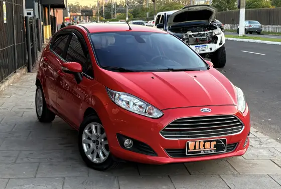 FORD FIESTA 1.6 TITANIUM HATCH 16V FLEX 4P POWERSHIFT
