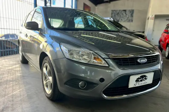 FORD FOCUS 2.0 16V FLEX 4P AUTOMÁTICO FORD FOCUS 2.0 16V FLEX 4P AUTOMÁTICO