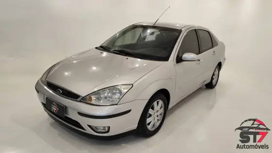 FORD FOCUS 2.0 GHIA 16V GASOLINA 4P MANUAL FORD FOCUS 2.0 GHIA 16V GASOLINA 4P MANUAL