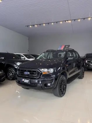 FORD RANGER 2.2 BLACK 4X2 CD 16V DIESEL 4P AUTOMÁTICO FORD RANGER 2.2 BLACK 4X2 CD 16V DIESEL 4P AUTOMÁTICO