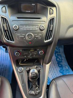 FORD-FOCUS-2015