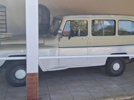 FORD-RURAL-3.0 LUXO 4X2 6 CILINDROS 12V GASOLINA 2P MANUAL FORD-RURAL-1972