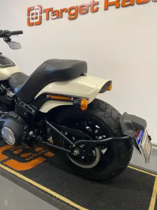 HARLEY-DAVIDSON-SOFTAIL FAT BOB 107-2019
