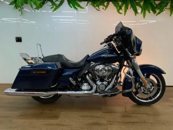 HARLEY-DAVIDSON STREET GLIDE HARLEY-DAVIDSON STREET GLIDE