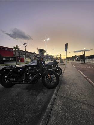 HARLEY-DAVIDSON SPORTSTER XL 883N IRON 