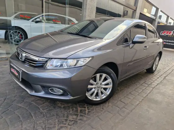 HONDA CIVIC 1.8 LXL 16V FLEX 4P AUTOMÁTICO HONDA CIVIC 1.8 LXL 16V FLEX 4P AUTOMÁTICO