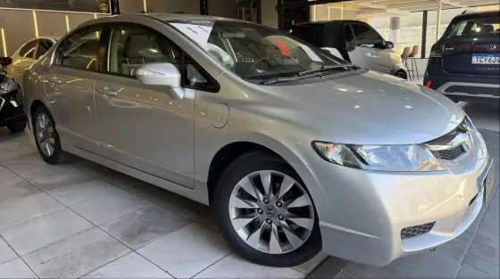 HONDA CIVIC 1.8 LXL 16V FLEX 4P MANUAL HONDA CIVIC 1.8 LXL 16V FLEX 4P MANUAL