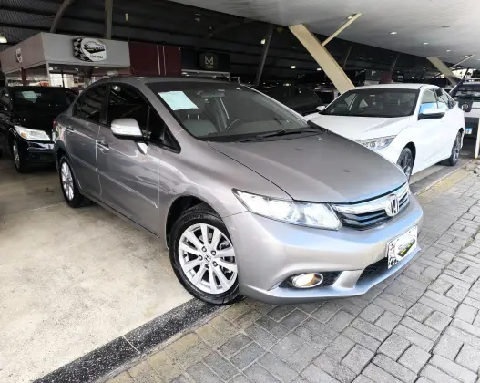 HONDA CIVIC 2.0 LXR 16V FLEX 4P AUTOMÁTICO HONDA CIVIC 2.0 LXR 16V FLEX 4P AUTOMÁTICO