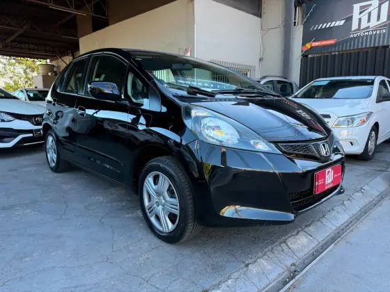 HONDA FIT 1.4 CX 16V FLEX 4P AUTOMÁTICO HONDA FIT 1.4 CX 16V FLEX 4P AUTOMÁTICO