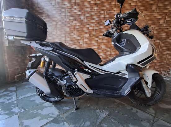 HONDA-ADV-2022
