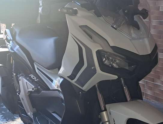 HONDA-ADV-2022