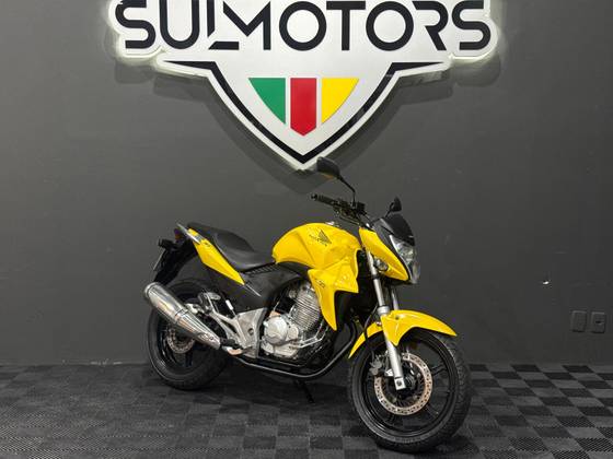 HONDA CB 300R 