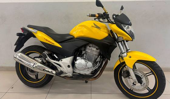 HONDA CB 300R 