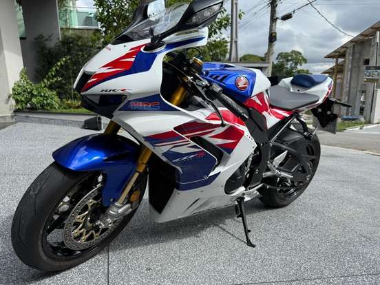 HONDA-CBR 1000RR-R FIREBLADE SP-2023