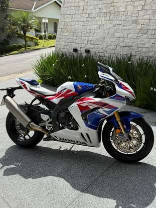 HONDA-CBR 1000RR-R FIREBLADE SP-2023