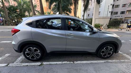 HONDA-HR-V-2017