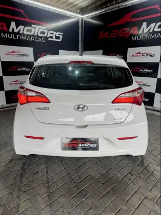 HYUNDAI HB20 1.6 COMFORT PLUS 16V FLEX 4P AUTOMÁTICO