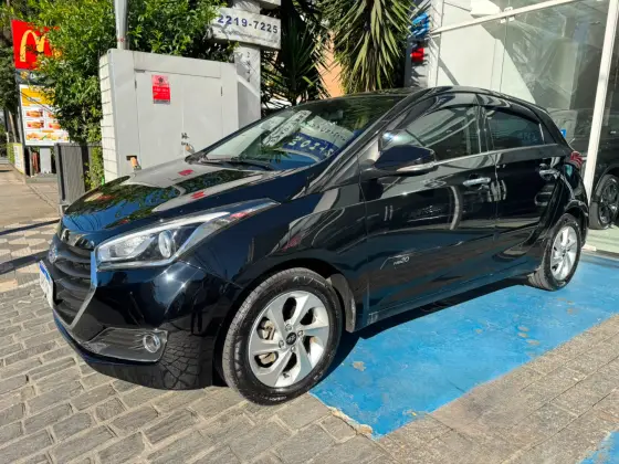 HYUNDAI HB20 1.6 PREMIUM 16V FLEX 4P AUTOMÁTICO HYUNDAI HB20 1.6 PREMIUM 16V FLEX 4P AUTOMÁTICO