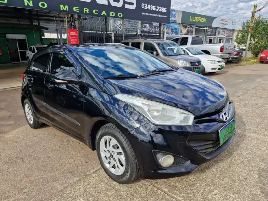 HYUNDAI-HB20-1.6 PREMIUM 16V FLEX 4P MANUAL HYUNDAI-HB20-2012