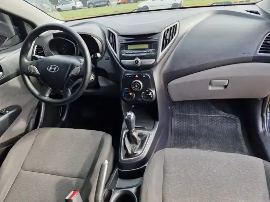 HYUNDAI-HB20-1.6 PREMIUM 16V FLEX 4P MANUAL HYUNDAI-HB20-2012