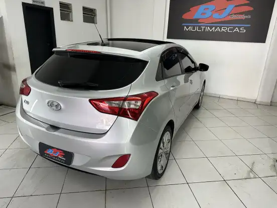 HYUNDAI-I30-1.8 MPI 16V GASOLINA 4P AUTOMATICO HYUNDAI-I30-2014