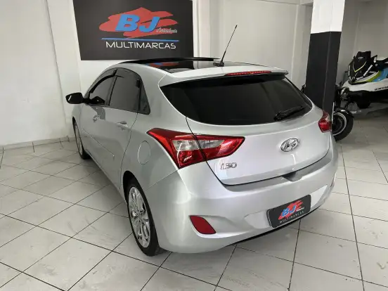 HYUNDAI-I30-1.8 MPI 16V GASOLINA 4P AUTOMATICO HYUNDAI-I30-2014