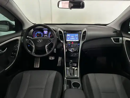 HYUNDAI-I30-2014