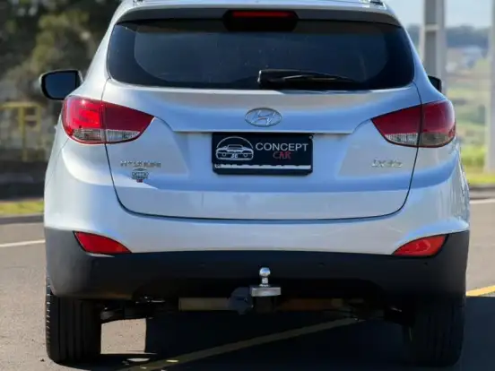 HYUNDAI-IX35-2.0 MPFI GLS 4X2 16V GASOLINA 4P AUTOMÁTICO HYUNDAI-IX35-2011