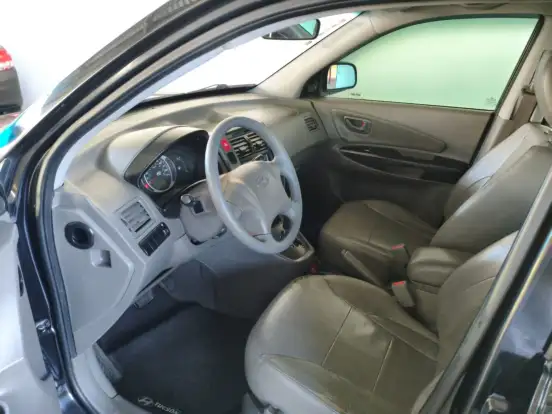 HYUNDAI-TUCSON-2.0 MPFI GLS 16V 143CV 2WD FLEX 4P AUTOMÁTICO HYUNDAI-TUCSON-2012
