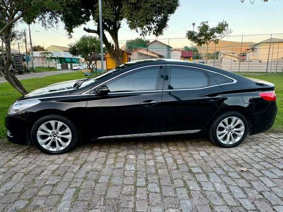 HYUNDAI-AZERA-3.0 MPFI GLS V6 24V GASOLINA 4P AUTOMÁTICO HYUNDAI-AZERA-2013