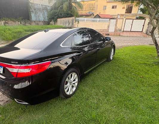 HYUNDAI-AZERA-2013