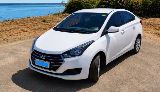 HYUNDAI HB20S 1.6 COMFORT PLUS 16V FLEX 4P AUTOMÁTICO