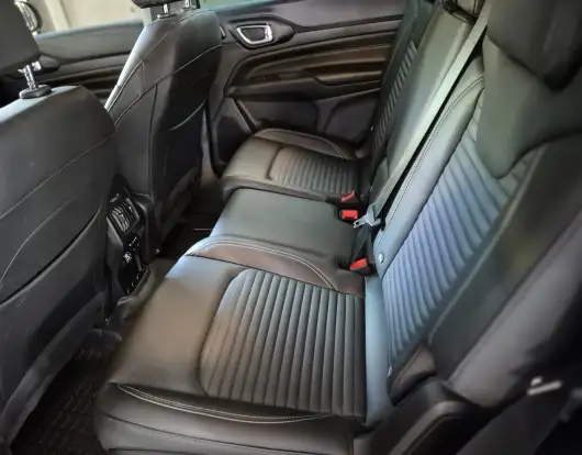 JEEP-COMMANDER-2025
