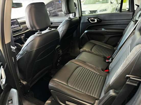 JEEP-COMMANDER-2022