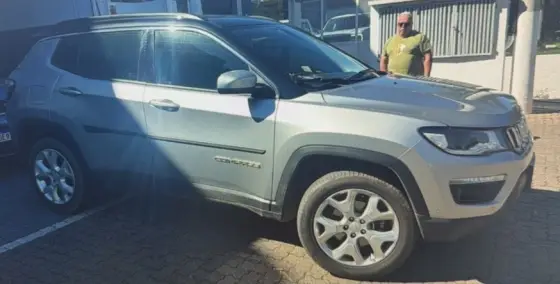 JEEP COMPASS 2.0 16V DIESEL LONGITUDE 4X4 AUTOMÁTICO JEEP COMPASS 2.0 16V DIESEL LONGITUDE 4X4 AUTOMÁTICO