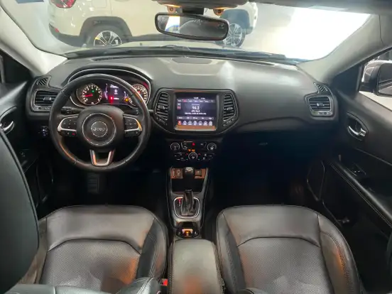JEEP-COMPASS-2.0 16V DIESEL LONGITUDE 4X4 AUTOMÁTICO JEEP-COMPASS-2018